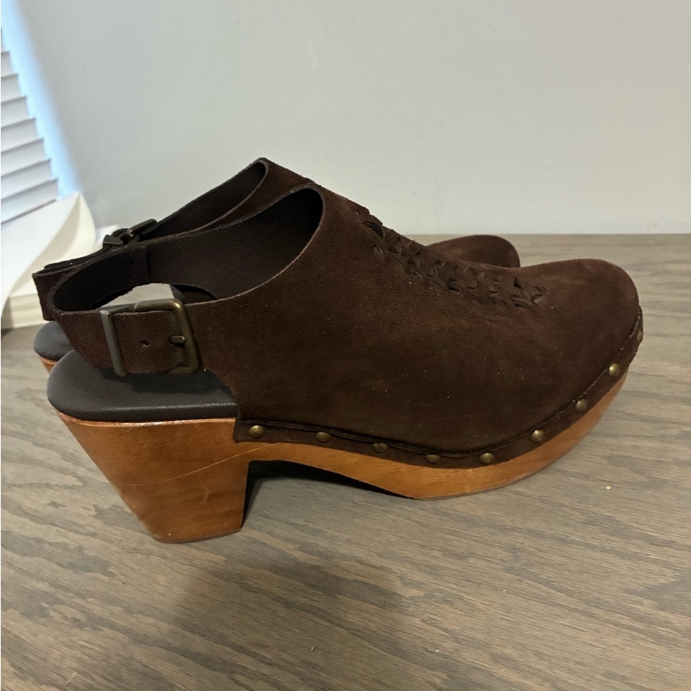 Anthropologie pilcro clogs size 40 suede color chocolate. - Picture 5 of 9
